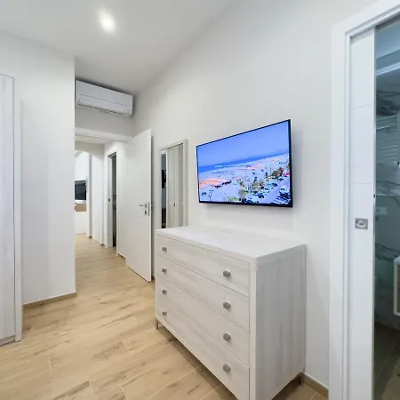 Versilia - Fronte Mare Apartment