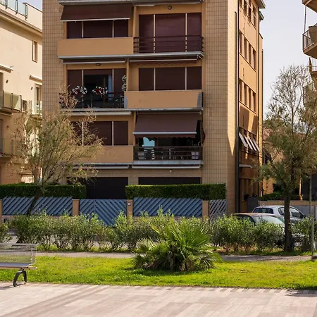 Versilia - Fronte Mare Apartment *